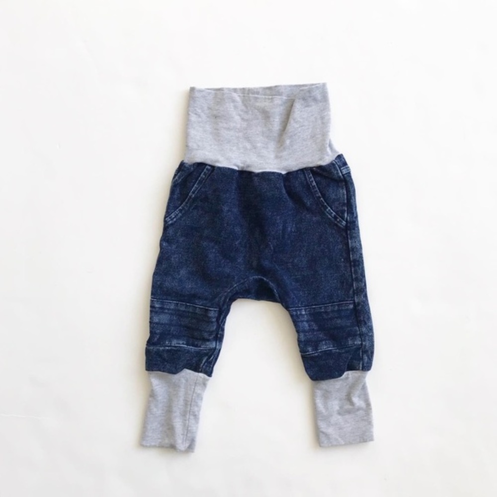Trois Moutons acid wash motto leggings EUC 6-12m